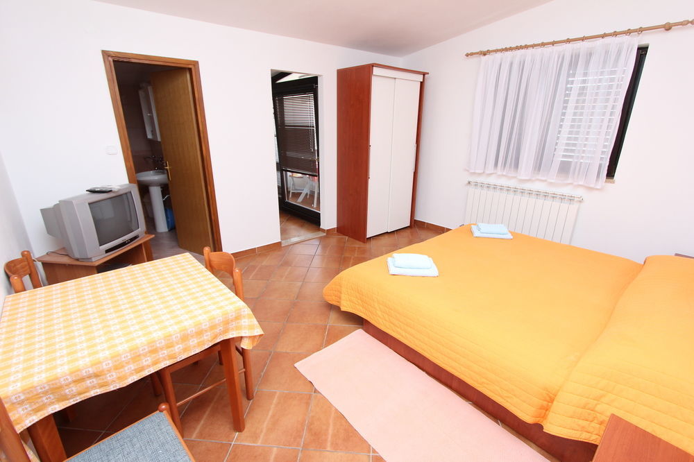 Apartments Romano Rovinj Bagian luar foto