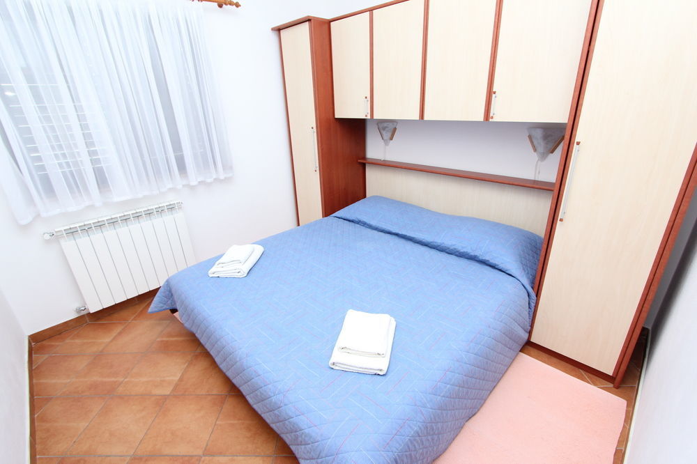 Apartments Romano Rovinj Bagian luar foto