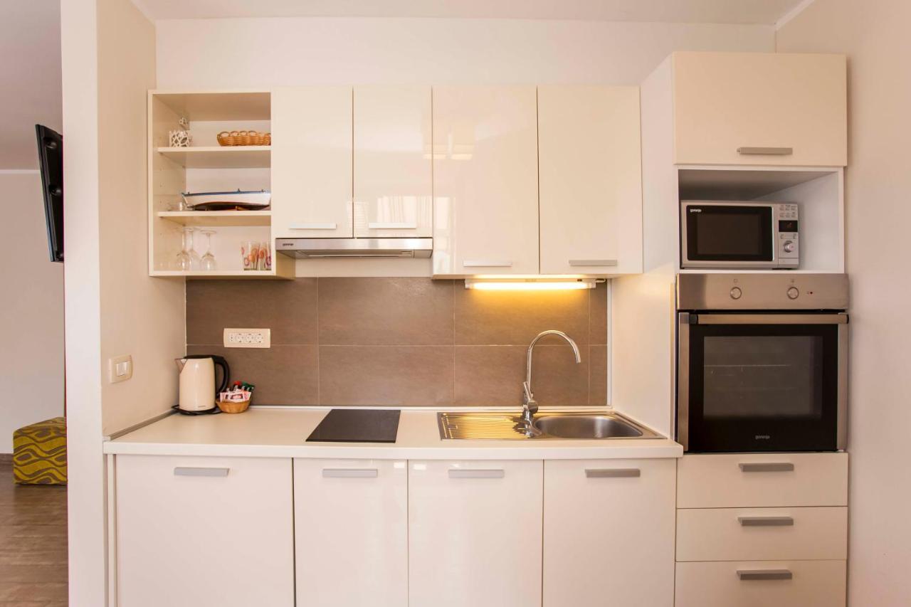 Apartments Romano Rovinj Bagian luar foto
